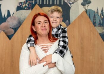 GENEROZITATE fără limite! Cardurile care transformă vieți și aduc SPERANȚĂ familiilor vulnerabile din Ucraina și România. Află povestea lor!