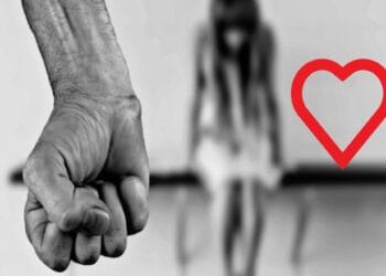 Iubirea adevărată nu are legătură cu controlul, violența sau exploatarea! Semnele pe care nu trebuie să le ignori niciodată într-o relație!