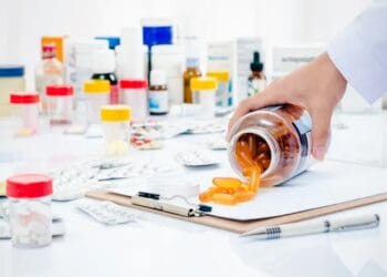 Criză în industria farmaceutică! Vor dispărea multe medicamente de pe rafturile farmaciilor!