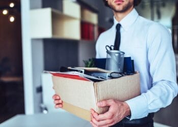 Reduceri de personal la instituțiile de stat. Câte posturi au fost desființate. Iată județele unde s-a trecut la concedieri!