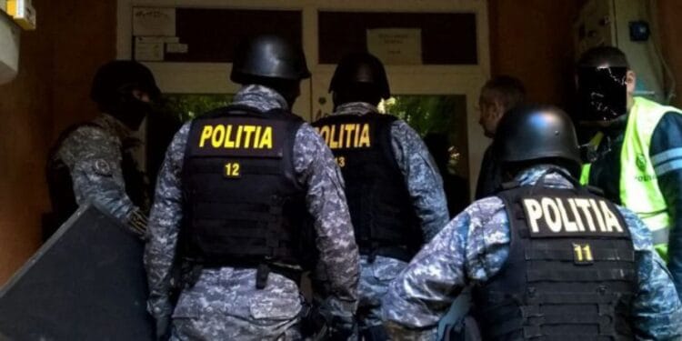 Prejudiciu de aproape 18.000.000 dolari! Peste 60 de percheziții domiciliare efectuate în toată țara!