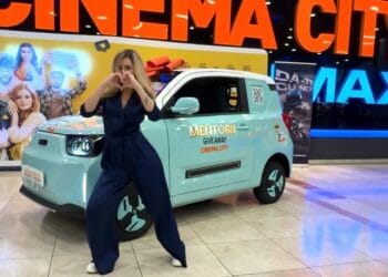 MENTORII, au oferit prima mașină electrică. Cine este norocoasa câștigătoare? Mai sunt două mașini de dat!