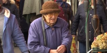 Surpriză pentru pensionarii din România. Aproape 4,7 milioane de vârstnici beneficiază de acest ajutor din partea statului!