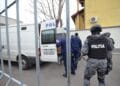 Șef de Șecție de Poliție săltat de mascați din pat. Organiza bairamuri la el acasă unde se consuma stupefiante