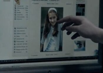 Pornografie infantilă la Timiș. O fetiță de 13 ani determinată să își facă fotografii indecente, apoi era șantajată