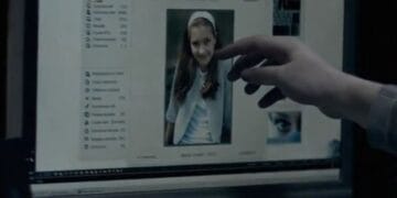 Pornografie infantilă la Timiș. O fetiță de 13 ani determinată să își facă fotografii indecente, apoi era șantajată