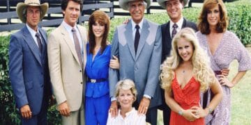 Celebrul serial „Dallas” care i-a ținut pe români cu sufletul la gură este difuzat din nou. Primul episod poate fi văzut din aprilie