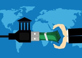 ANAF arde rău relațiile din familie. E cu ochii pe tranzacțiile bancare dintre tată – fiică, bunică – nepot și alte grade de rudenie