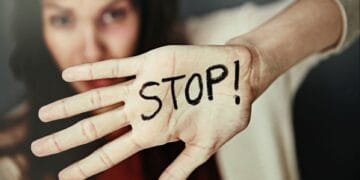 Măsuri radicale împotriva celor care sunt agresivi în familie și față de femei. MAI analizează pașii care vor fi urmați!