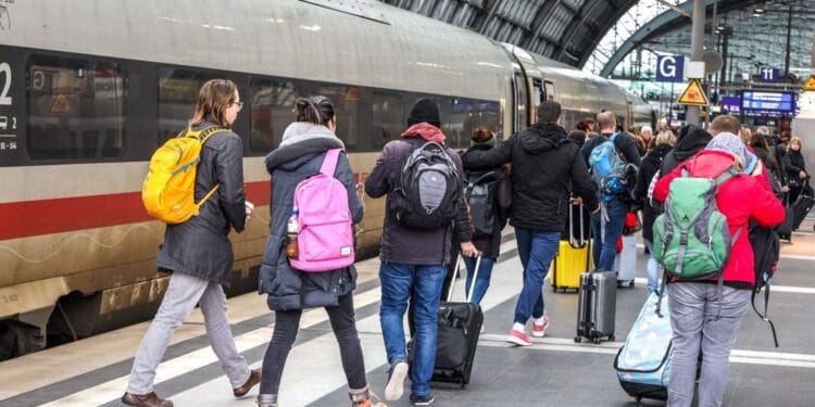 Gratuit prin Europa! Cine sunt fericiții câștigători ai unor curse GRATUITE cu trenul!