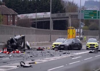 Accident devastator. Șapte polițiști băgați în spital și 5 autospeciale făcute zob pe autostradă. Șofer teribilist