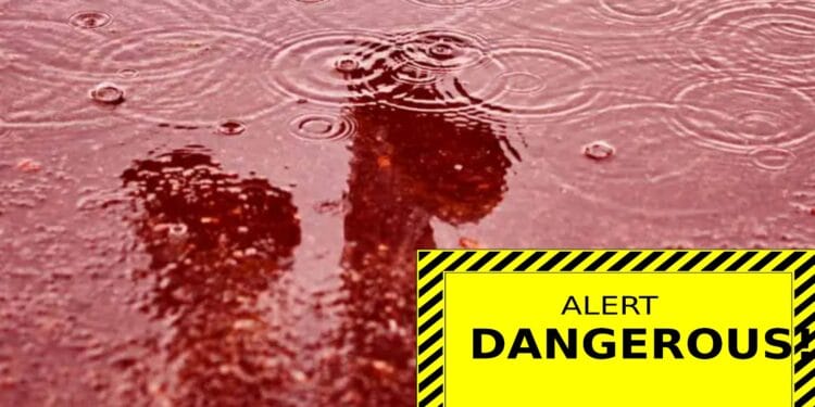 Fenomen straniu în România, așteptat în noaptea de Înviere. O ploaie roșiatică care va face ravagii, distruge și mașinile de pe străzi!