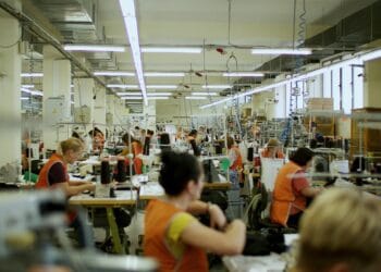 O nouă FABRICĂ se va deschide în România! Sute de locuri de muncă vor fi disponibile!