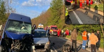 Carnagiu pe șosele. Mulți răniți și o persoană prinsă între fiarele contorsionate