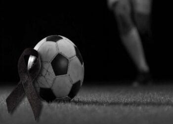 Vestea îndoliată a zilei. Un fotbalist celebru a murit într-un accident înfiorător
