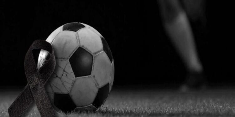 Vestea îndoliată a zilei. Un fotbalist celebru a murit într-un accident înfiorător