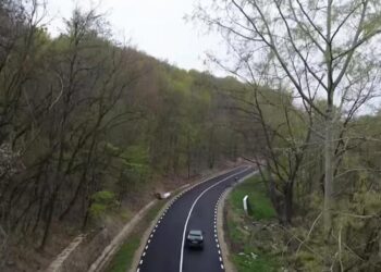 ”Drumul Oaselor”, redat circulației. Drumul județean are o poveste destul de sinistră!