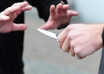 Incident straniu în noaptea de Înviere. La spital a declarat că „a căzut în cuțitul de cozonac”