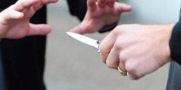 Incident straniu în noaptea de Înviere. La spital a declarat că „a căzut în cuțitul de cozonac”