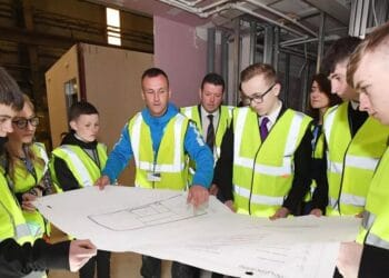 Multe locuri de muncă pentru tineri talentați! Profesiile sunt din mai multe domenii