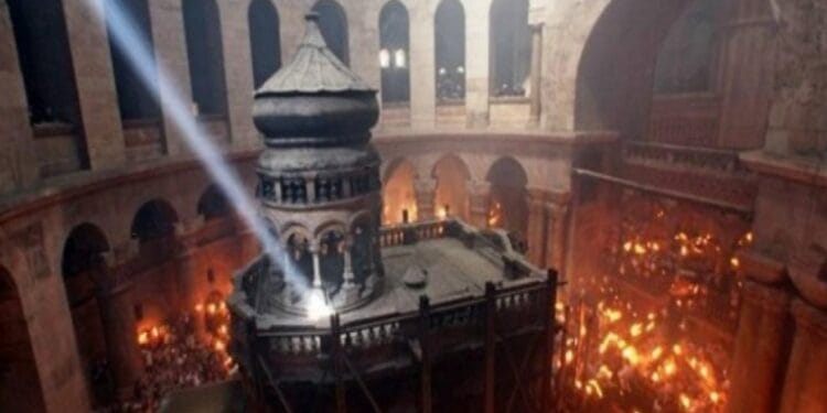 A venit Lumina Sfântă la Ierusalim. Cel mai mare miracol al creștinătății, de 2000 de ani încoace!