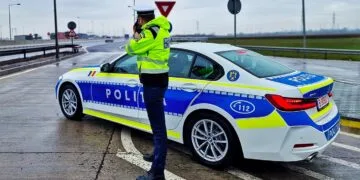 Urmărire ca-n filme într-un oraș din România! O tânără a dat bătăi de cap polițiștilor! Acum e în arest!