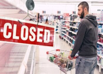 ADIO. Se închide cel mai mare supermarket. Toți clienții trebuie să știe, că produsele se vând la reduceri masive! Care este motivul?