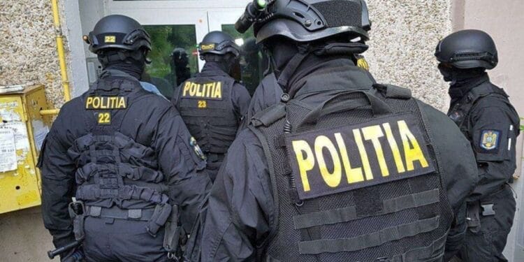 Încă patru traficanți de droguri au intrat pe mâna oamenilor legii