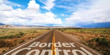 Atenționare de călătorie pentru unii români! Măsuri drastice la granițe