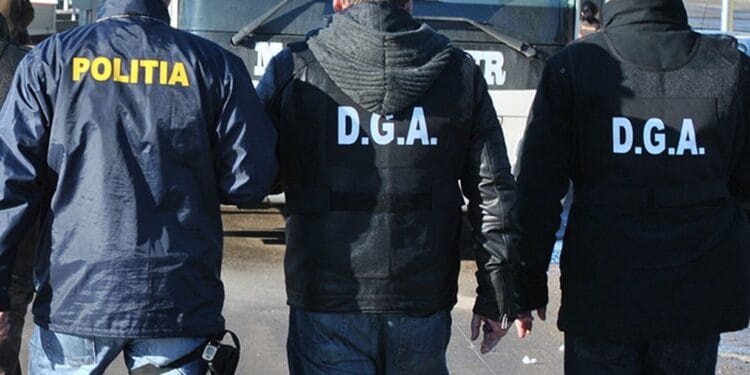 Trei persoane, printre care și un polițist, au intrat pe mâna celor de la DGA. Au comis-o grav!