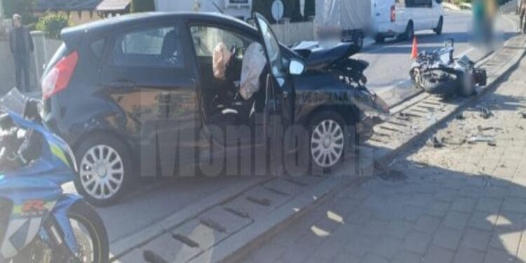 Un motociclist se zbate între viață și moarte după ce s-a izbit de o mașină. În urmă cu 3 ani și-a pierdut trei membrii ai familiei într-un accident feroviar