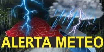 ALERTĂ METEO. S-a rupt Cerul. Grindină cât oul de porumbel. Vânt de te ridică de la sol