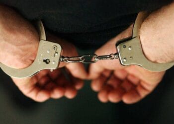 Doi recidiviști au fost reținuți pentru trafic de droguri. Aceștia introduceau în țară droguri! VIDEO