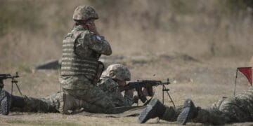 Armata reintrodusă din 2026! E obligatoriu! Ministrul a declarat că această măsură ar fi necesară pentru îndeplinirea angajamentelor NATO!