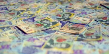 Vor intra 800 de LEI în conturile românilor. Noua regulă de la Guvern e bănoasă