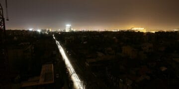 Se oprește curentul în mai multe localități din România. Cât timp lovește blestemul negru în aceste zone!