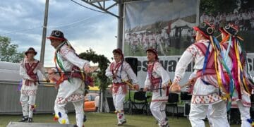 Într-o localitate din Argeș, se organizează Festivalul Călușului. Tradiția este vie, susținută chiar de Ministrul Muncii, Simona Bucura Oprescu