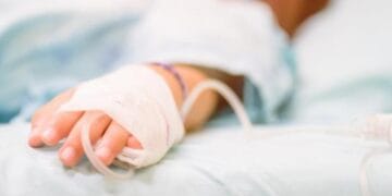 O fetiță a murit la Spital după ce ar fi luat medicamentele surorii ei, pentru tratamentul de autism