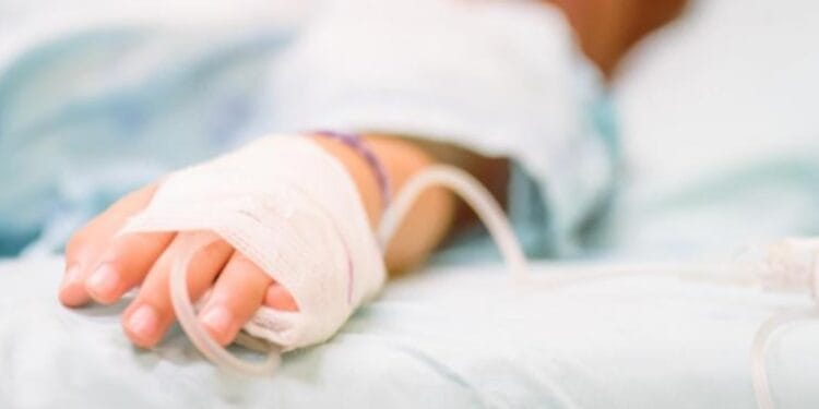 O fetiță a murit la Spital după ce ar fi luat medicamentele surorii ei, pentru tratamentul de autism