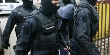 Grup infracțional destructurat de procurori. Fiecare membru avea un rol stabilit în bunul mers al ”afacerii”!