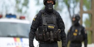 Suspiciuni de delapidare la Primărie. Persoane acuzate că au furat bani. Percheziții de amploare!