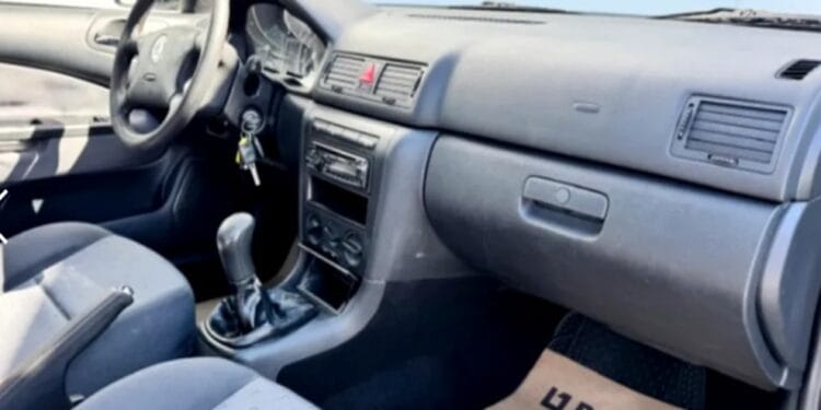 O bancă celebră din România, a scos la vânzare o Skoda Octavia, 1.9 TDI la un preț incredibil de mic. Mega oferta e pentru toată lumea