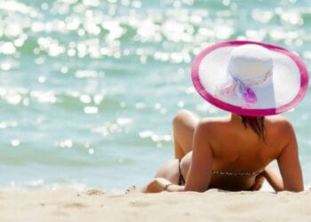 Zile libere pentru bugetari! Luna iunie vine cu încă o minivacanță!