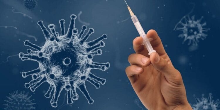 Angajatele unei clinici private care au făcut vaccinuri fictive în Pandemie, au fost condamnate grav. Trimise la muncă în folosul comunității