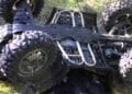 Cinci persoane rănite după ce s-au răsturnat cu un ATV. Cel care îl conducea era băut bine…