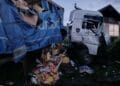 Grav accident rutier între două tiruri și un autoturism! Mai multe persoane au ajuns, în stare gravă, la spital!