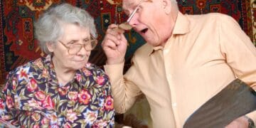 Ultimă oră! Iată când intră banii pe carduri. Cum se vor plătii alocațiile, pensiile și alte drepturi sociale!