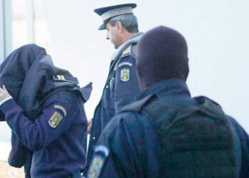Un polițist este sub control judiciar după ce a comis mai multe fapte penale! La percheziții au fost găsite și sume importante de bani!