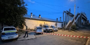 Caz șocant. Un bărbat a fost găsit decedat într-un autoturism. Nu se cunoaște încă identitatea acestuia