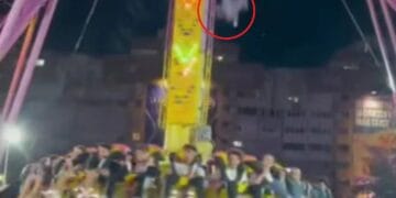 Incident periculos într-un parc de distracții. Clipele de groaze au fost surprinse de cei prezenți. O bucată metalică s-a desprins!